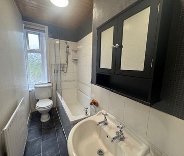 Longfield Terrace, Cliviger - Photo 4