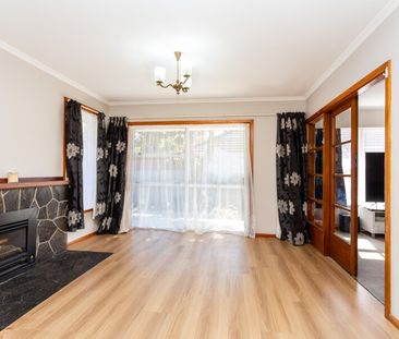 Spacious 3 bedroom family home – plenty of off street parking! - Photo 4