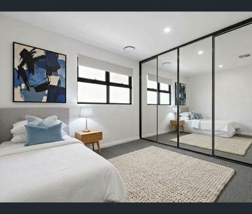 Stylish Brompton Living | Townhouse in Adelaide's Trendy Inner-West - Photo 3
