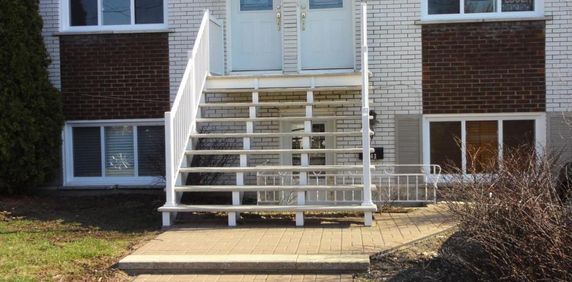 Magnifique 5 ½ à louer – Disponible le 1er juillet -Longueuil - Photo 2