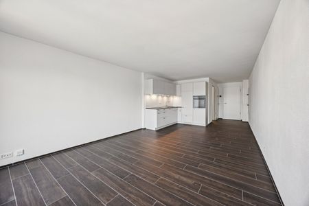 ERSTVERMIETUNG: 1.5-Zimmerwohnung an bester Lage in Zürich-Oerlikon - Photo 3