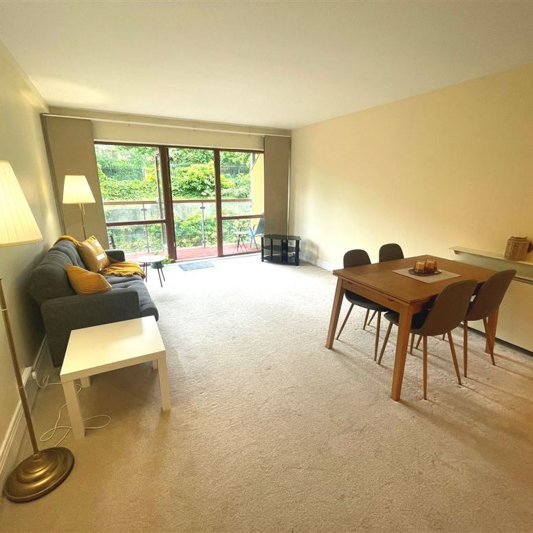 Hunters Hall, Ballycullen, Dublin 24 - Photo 1