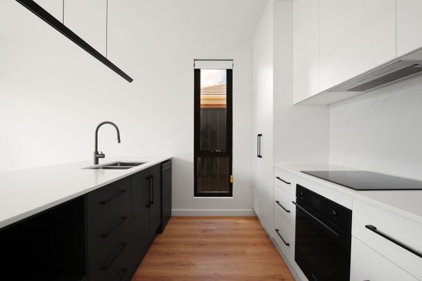 Modern, Fresh & Full of Style Three Bedroom Home! - Photo 1