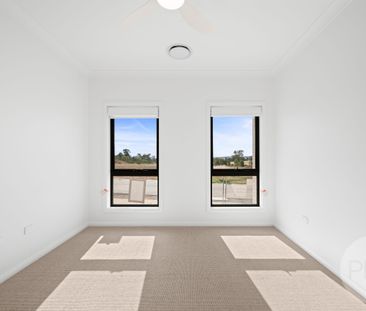 1/160 Muttama Parade, Gobbagombalin NSW 2650 - Photo 2