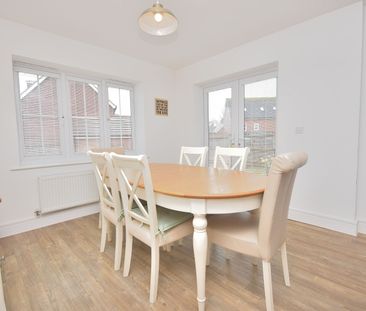 3 Bedroom Detached House To Rent - Photo 2