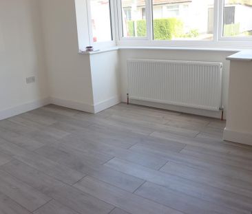 2 bedroom ground floor maisonette to rent - Photo 3