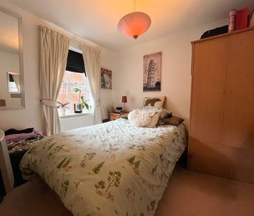 3 bed semi-detached house to rent in Church Road, Chavey Down, Asco... - Photo 4