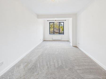 2 bedroom terraced house to rent - Photo 4