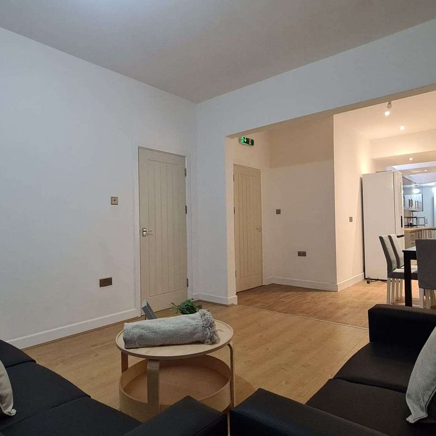 Gorsty Hill Road Room 2 - Photo 1