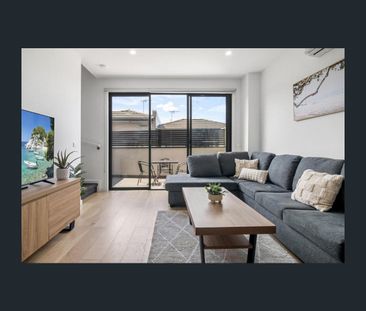 3/244 Pascoe Vale Road, Essendon, Vic 3040 - Photo 5