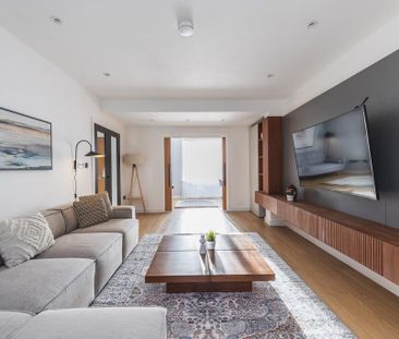 3 bedroom semi-detached house to rent - Photo 5