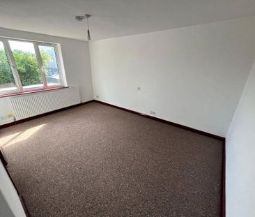 6 bedroom end of terrace house to rent - Photo 1