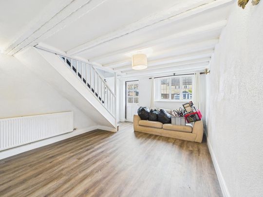 2 bedroom terraced house to rent - Photo 1