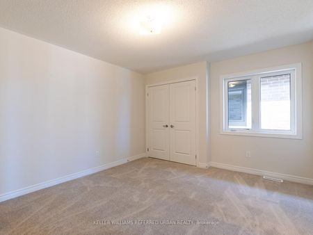 For Lease - 1470 Davis Loop Circle, Innisfil, Ontario - Photo 4