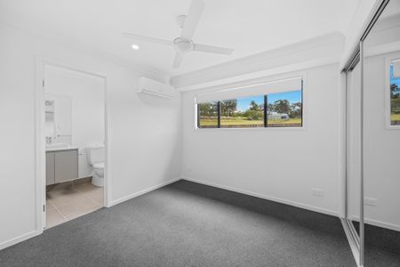 1/3 Verbier Way, Logan Reserve - Photo 4