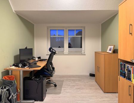 Gemütliche Dachgeschosswohnung mit Balkon in ruhiger und dennoch zentraler Lage der Stadt Aurich - Photo 4