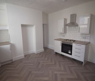 To Let 2 Bed Ground Floor Flat - Photo 1