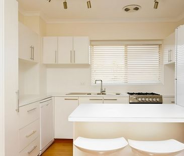 13/9 Wark Street, Hughes ACT 2605 - Apartment For Rent | Domain - Photo 2