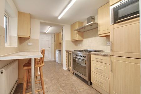 2 bedroom terraced house to rent - Photo 5