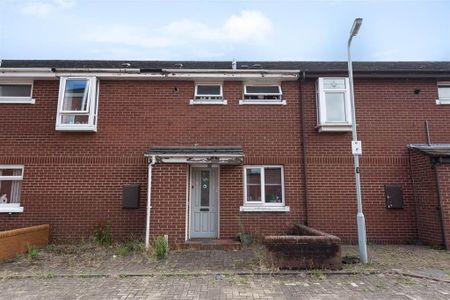 3 Britannic Park, - Photo 2