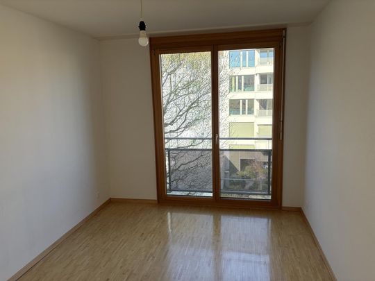 Ruhige und kinderfreundliche 3.5-Zimmerwohnung mit Balkon - Photo 1