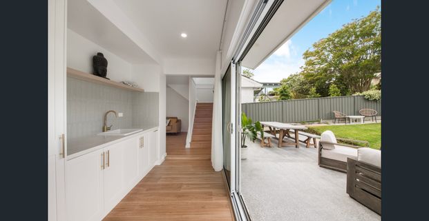 Comfort and Sophistication - Photo 1