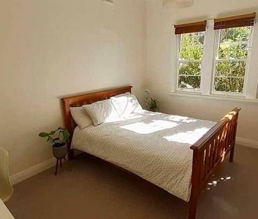 Three Bedroom Home in South Dubbo - Photo 4