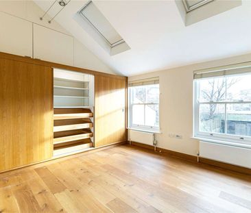 A modern two bedroom home - Photo 2