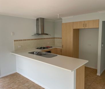 COSY FRESH AND BRIGHT - Photo 3