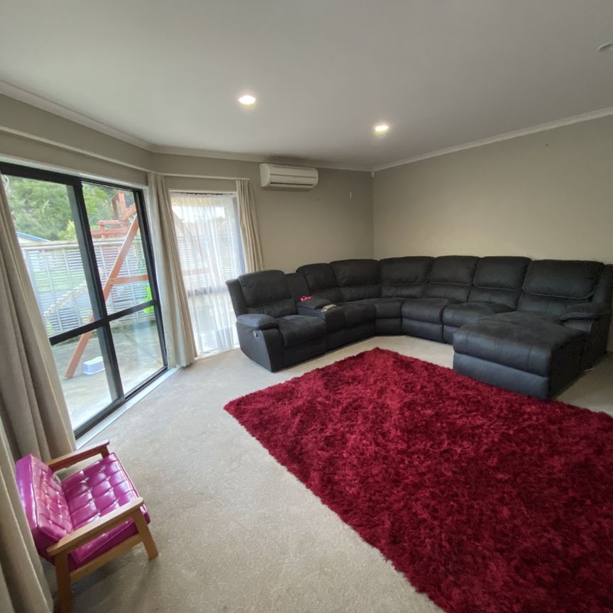 13 Aragon Grove, Upper Hutt - Photo 1