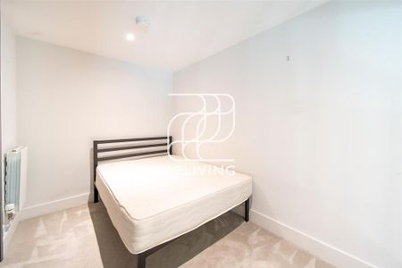 3 bedroom flat to rent - Photo 3