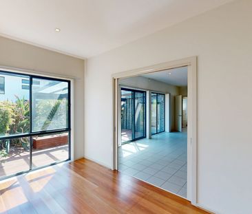 Unbeatable View Residence in a prestigious pocket of Maribyrnong!!! - Photo 6