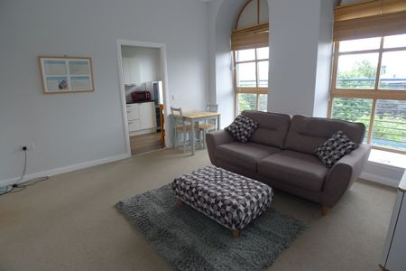 Property to let in Dundee - Photo 3