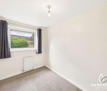 3 bedroom end of terrace house to rent - Photo 3