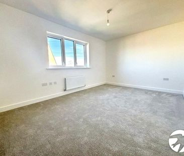 3 bedroom end of terrace house to rent - Photo 4