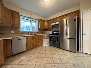 For Lease - 579 Sheppard Avenue, Toronto, Ontario - Photo 5