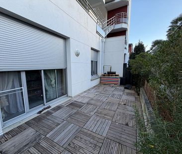 Location Appartement 2 pièces 44m² LA ROCHELLE 17000 - Photo 3