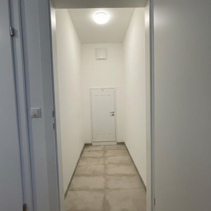 Dachgeschoss-Apartment mit Terrasse in Wiener Neustadt – Ihr neues Zuhause! - Photo 1