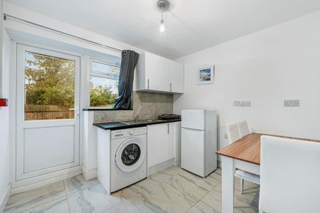 Studio to rent - Photo 4