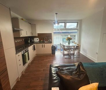 1 Bed Flat, Damsel House, SE4 - Photo 3