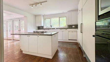 For Lease - 19 Chieftain Crescent, Toronto, Ontario - Photo 2