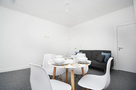 1 bed house share to rent in Athol Street South, Burnley, BB11 - Photo 2