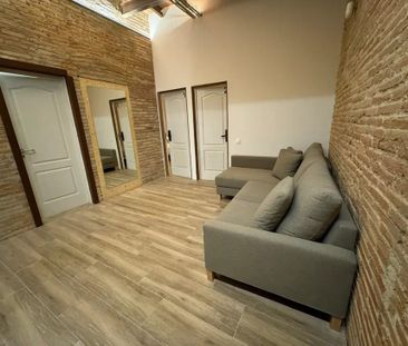 Travessera de Gràcia, Barcelona, Catalonia 08024 - Photo 6