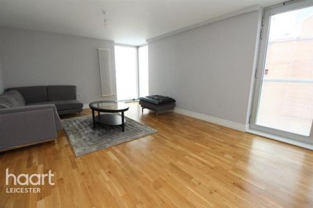 2 bedroom apartment to rent - Photo 2