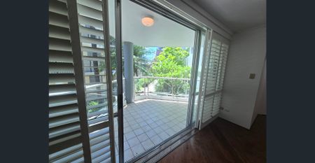 Beachside Living – Surfers Paradise - Photo 2