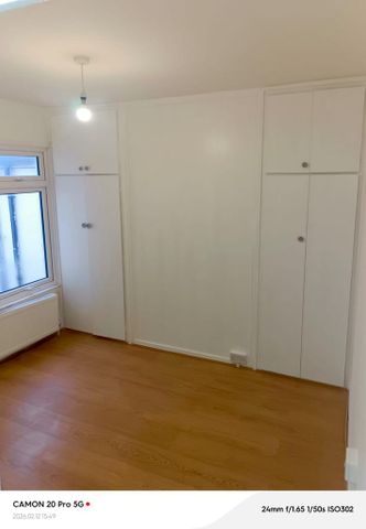 3 bedroom terraced house to rent - Photo 3