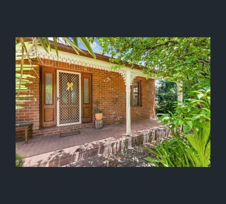 4d Thunder Street, North Bendigo, Vic 3550 - Photo 3