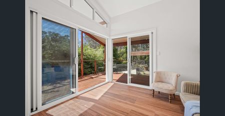 Sun-Filled cottage with balcony - Photo 2