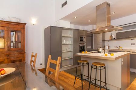 Carrer del Correu Vell, Barcelona, Catalonia 08002 - Photo 5