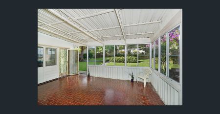 Waterfront Reserve Living - Photo 5